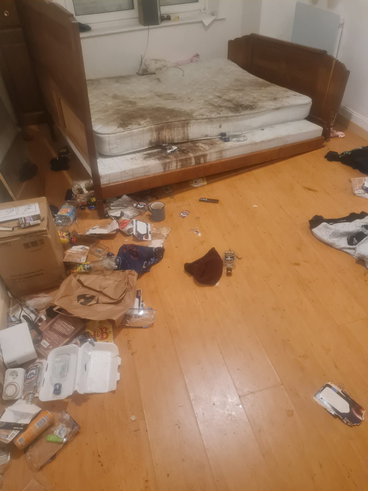 Que répondre à un client qui demande si vous avez déjà vu pire que chez lui ? SOS DC à Argenteuil et ses environs WhatsApp Image 2025 04 17 A 15.42.50 622bf769
